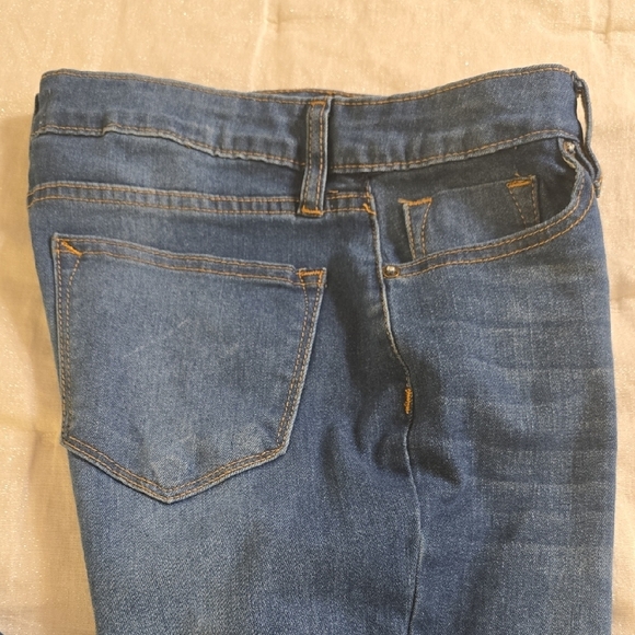 Vigoss Indigo Boot Cut Junior's Jeans - Picture 4 of 10
